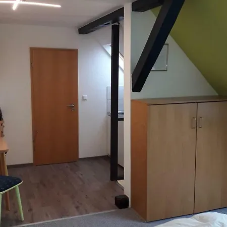 Laux Apartman *